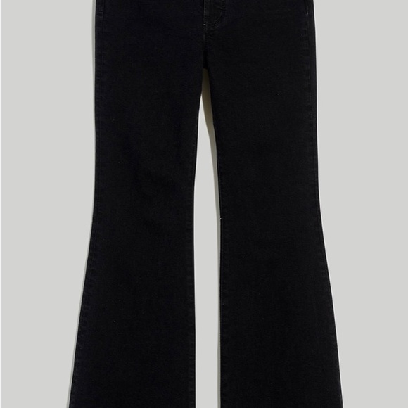 Madewell Flare Jeans - Size 28x30 Standard - Picture 4 of 6